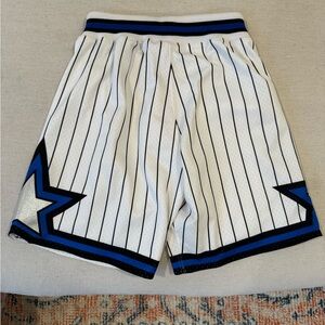 Mitchell & Ness men’s Orlando Magic shorts size small